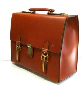Beau Satchelle Bridle Leather Briefcase in Chestnut profile August 2018