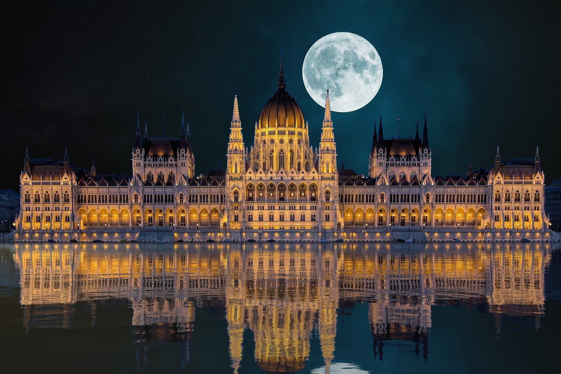 Read more about the article Experience Indulgence In Budapest, Hungary