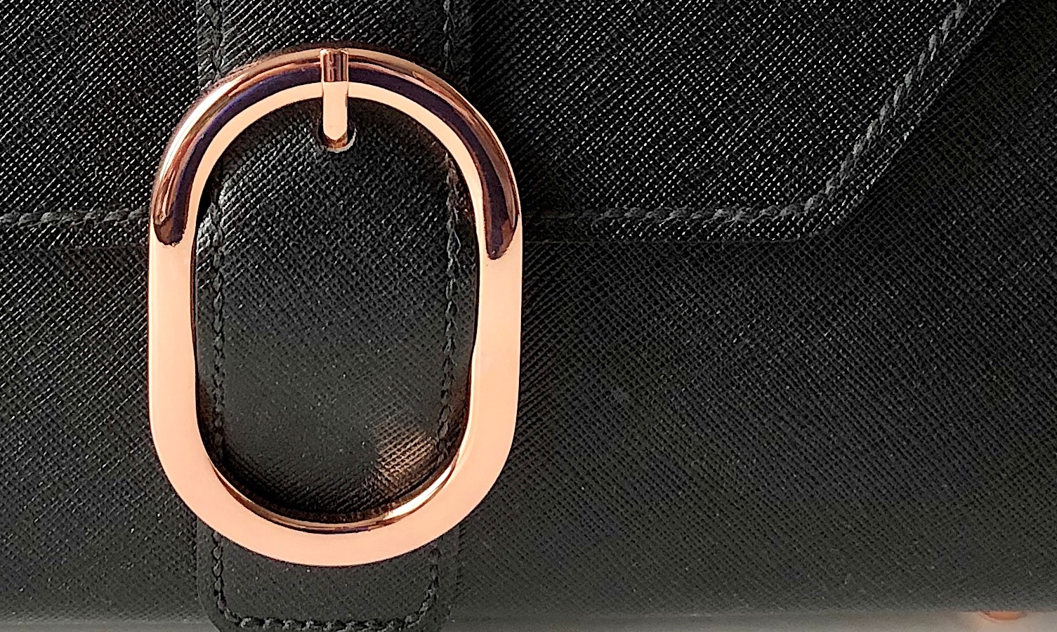 You are currently viewing Elements of A Bespoke Bag: The Hardware