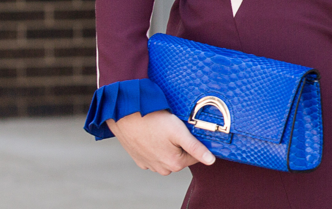 You are currently viewing The  Crown Jewel of Women’s Accessories:  The Handbag